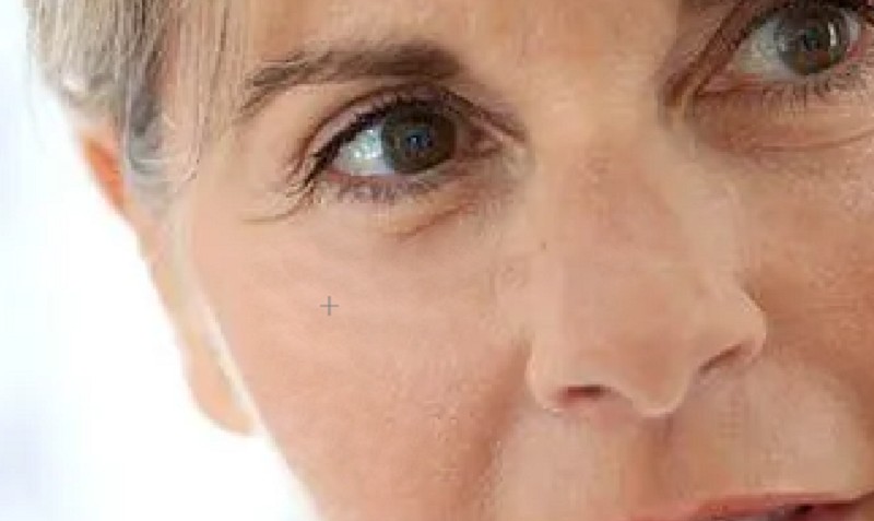 Retouch Skin Brush